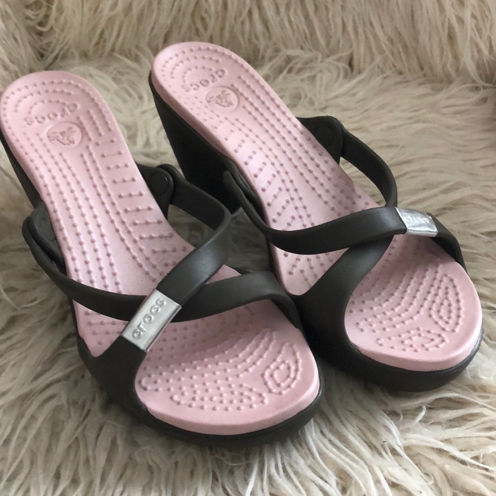 Croc wedges